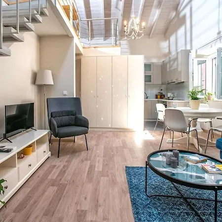 公寓 Newly Renovated 1730's Venetian Loft *