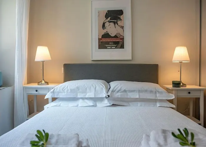 Newly Renovated 1730's Venetian Loft