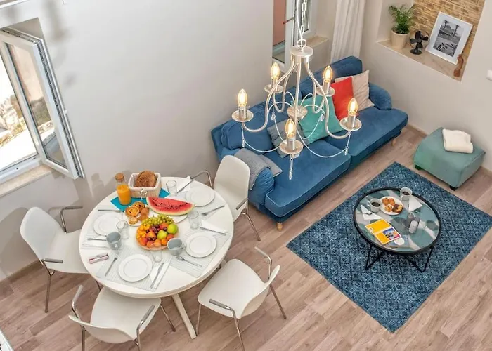 Newly Renovated 1730's Venetian Loft Appartamento