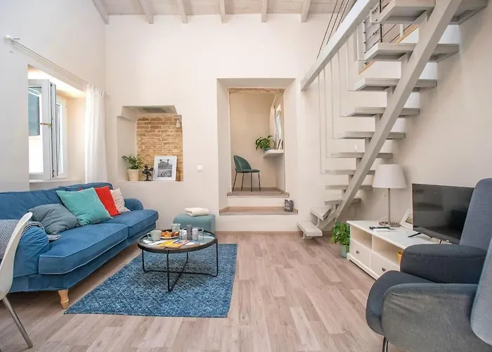 Newly Renovated 1730's Venetian Loft Appartamento *